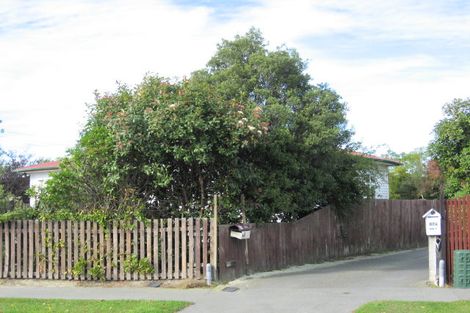 Photo of property in 1/87a Middlepark Road, Sockburn, Christchurch, 8042