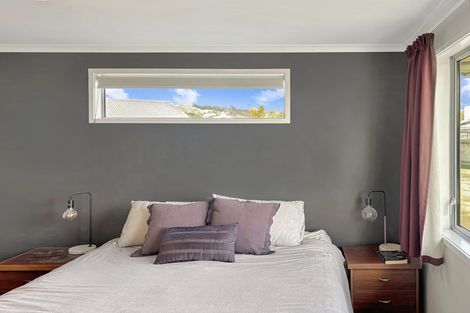 Photo of property in 3/8a Christie Crescent, Havelock North, 4130