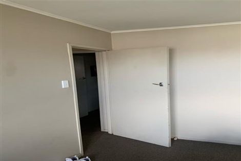 Photo of property in 3/152 Lincoln Road, Henderson, Auckland, 0610