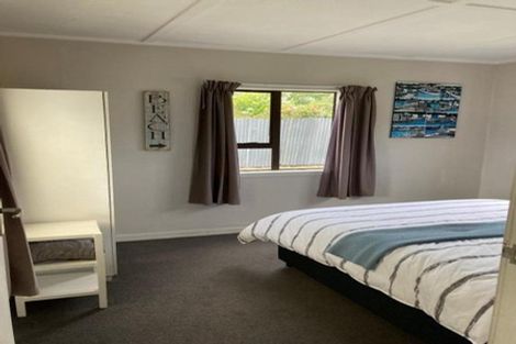 Photo of property in 6 Church Street, Winton, 9720