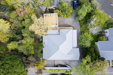 Photo of property in 34 Hackthorne Road, Cashmere, Christchurch, 8022