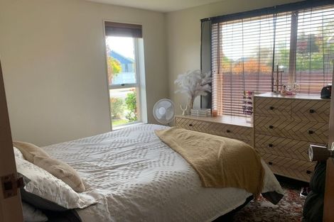 Photo of property in 64 Oakley Crescent, Hornby, Christchurch, 8042