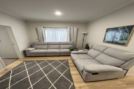 Photo of property in 9 Cloonlyon Drive, Flat Bush, Auckland, 2019