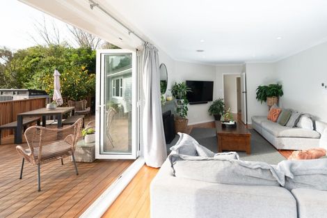 Photo of property in 24 Mahoe Street, Tawa, Wellington, 5028