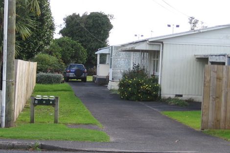 Photo of property in 1/5 Taikata Road, Te Atatu Peninsula, Auckland, 0610