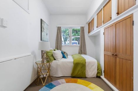 Photo of property in 61 Lyons Avenue, Murrays Bay, Auckland, 0630