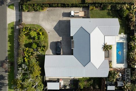 Photo of property in 212 Matua Road, Kumeu, 0810