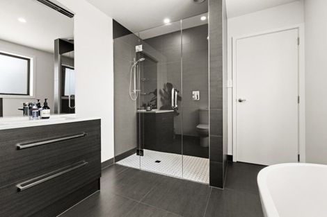 Photo of property in 114 Freyberg Avenue, Tamatea, Napier, 4112