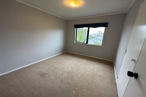 Photo of property in 6 Nielsen Place, Massey, Auckland, 0614