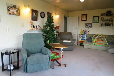 Photo of property in 1101 Queen Street, Thames, 3500