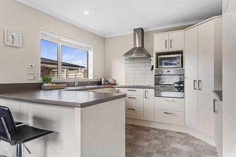 Photo of property in 3 Reeves Road, Rangiora, 7400