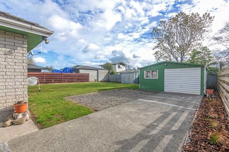 Photo of property in 38 Abraham Crescent, Milson, Palmerston North, 4414