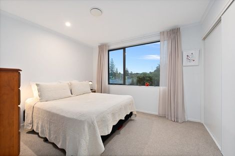 Photo of property in 32c Titoki Street, Te Atatu Peninsula, Auckland, 0610