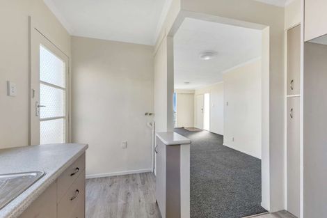 Photo of property in 12 South Road, Moturoa, New Plymouth, 4310