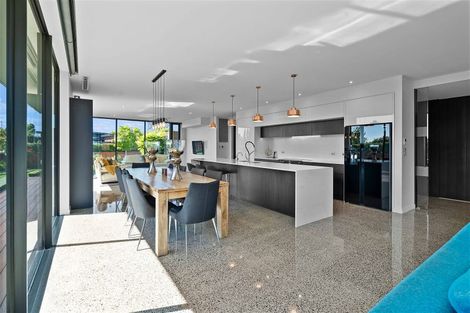 Photo of property in 2 Mersham Drive, Prebbleton, 7604