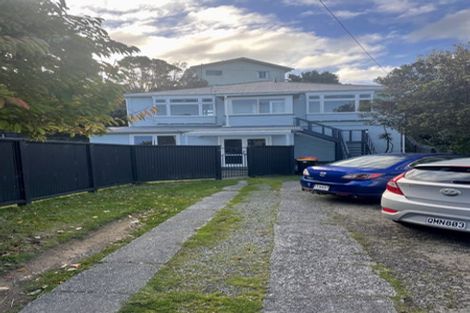 Photo of property in 10 Helen Street, Brooklyn, Wellington, 6021