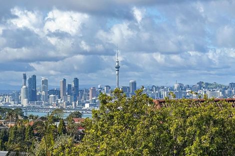 Photo of property in 5 Balmain Road, Birkenhead, Auckland, 0626