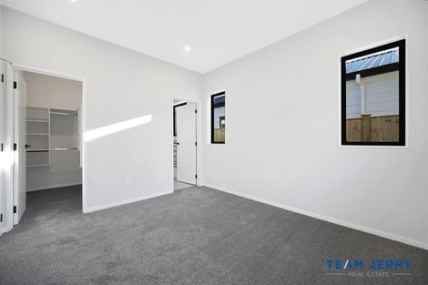Photo of property in 43 Tributary Parade, Karaka, 2113