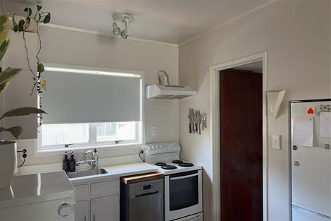 Photo of property in 17a Thorburn Avenue, Red Beach, 0932