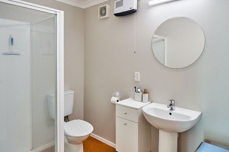 Photo of property in 10 Helen Street, Brooklyn, Wellington, 6021