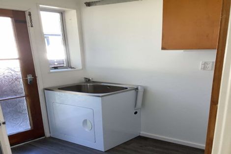 Photo of property in 72 Waratah Street, Avondale, Christchurch, 8061