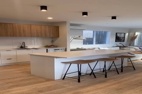 Photo of property in 5 Riroriro Road, Hobsonville, Auckland, 0616