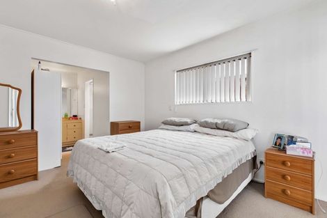 Photo of property in 2/7 Menary Street, Papakura, 2110