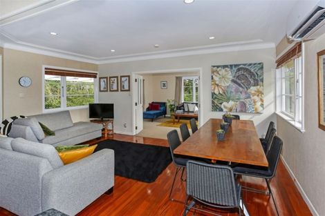 Photo of property in 171 Kitchener Road, Waiuku, 2123