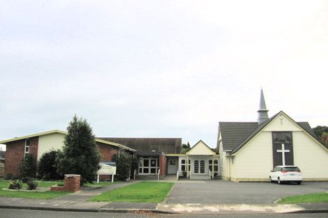 Photo of property in 43 Ngaio Road, Waikanae, 5036