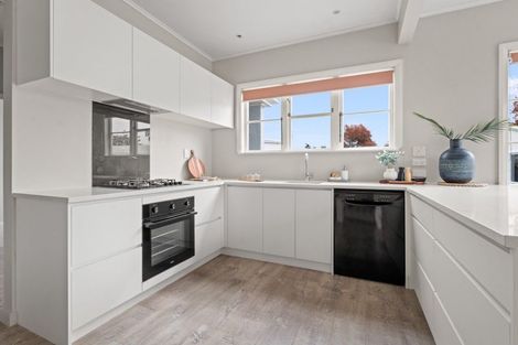 Photo of property in 4 Hosking Place, Masterton, 5810