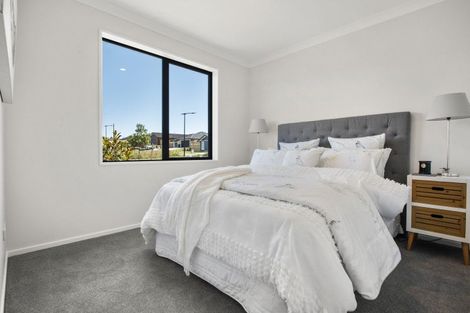 Photo of property in 5 Pouate Way, Waiuku, 2123