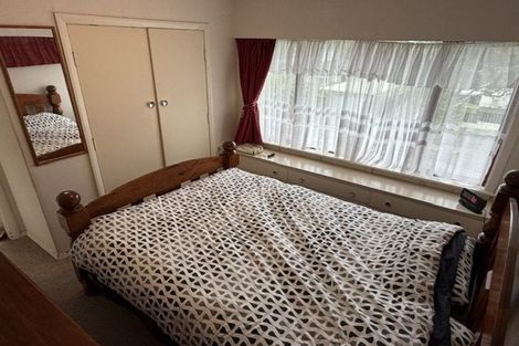 Photo of property in 81 Kenmore Street, Newlands, Wellington, 6037