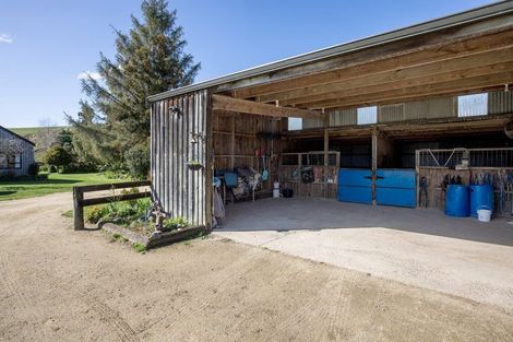 Photo of property in 2966 State Highway 2, Waipukurau, 4281