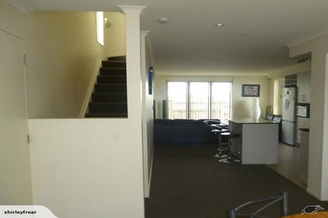 Photo of property in 10 Merlot Lane, Pukekohe, 2120