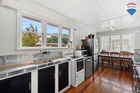 Photo of property in 89 Hewer Crescent, Naenae, Lower Hutt, 5011