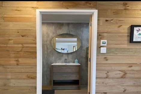 Photo of property in 5 Wakanui Street, Birkenhead, Auckland, 0626