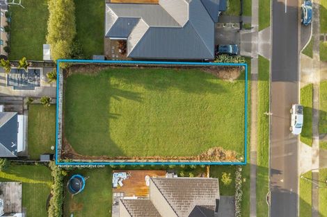 Photo of property in 15 Len Ireland Drive, Kumeu, 0810