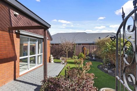 Photo of property in 64 Apsley Drive, Avonhead, Christchurch, 8042