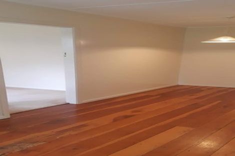 Photo of property in 38 Bassett Road, Johnsonville, Wellington, 6037