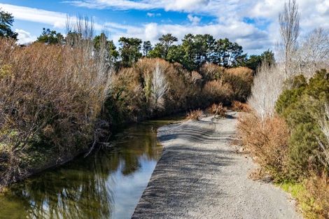 Photo of property in 172 Moeraki Road, Hinakura, Martinborough, 5784