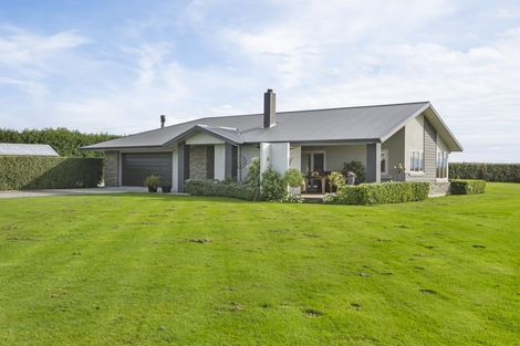 Photo of property in 203 Nine Mile Road, Riversdale, 9776