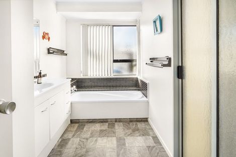 Photo of property in 4 Oregon Crescent, Glenview, Hamilton, 3206