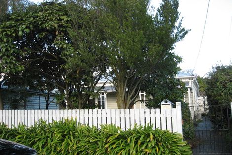 Photo of property in 92 Holly Road, St Albans, Christchurch, 8014