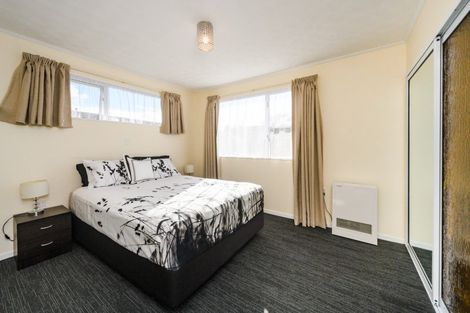 Photo of property in 44 Escort Grove, Awapuni, Palmerston North, 4412