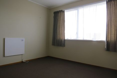 Photo of property in 43 Pisces Road, Glen Eden, Auckland, 0602