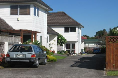 Photo of property in 2/7 Camden Place, Papatoetoe, Auckland, 2025