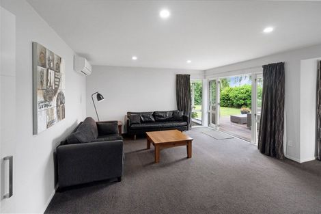 Photo of property in 33 Rempstone Drive, Halswell, Christchurch, 8025