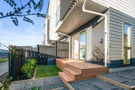 Photo of property in 3/10 Scott Road, Hobsonville, Auckland, 0616