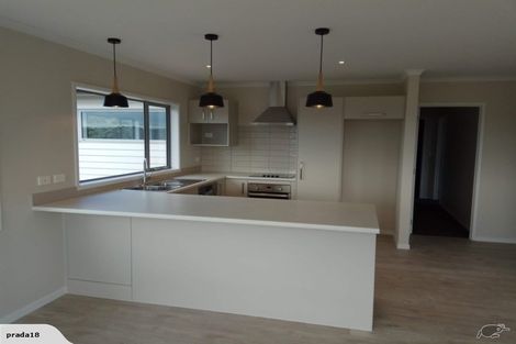 Photo of property in 10 Ridgeview Close, Red Beach, 0932