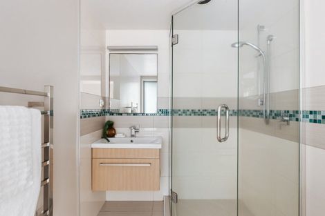 Photo of property in 13 Tay Street, Mount Maunganui, 3116